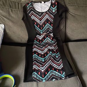 Short sleeve mid length dress